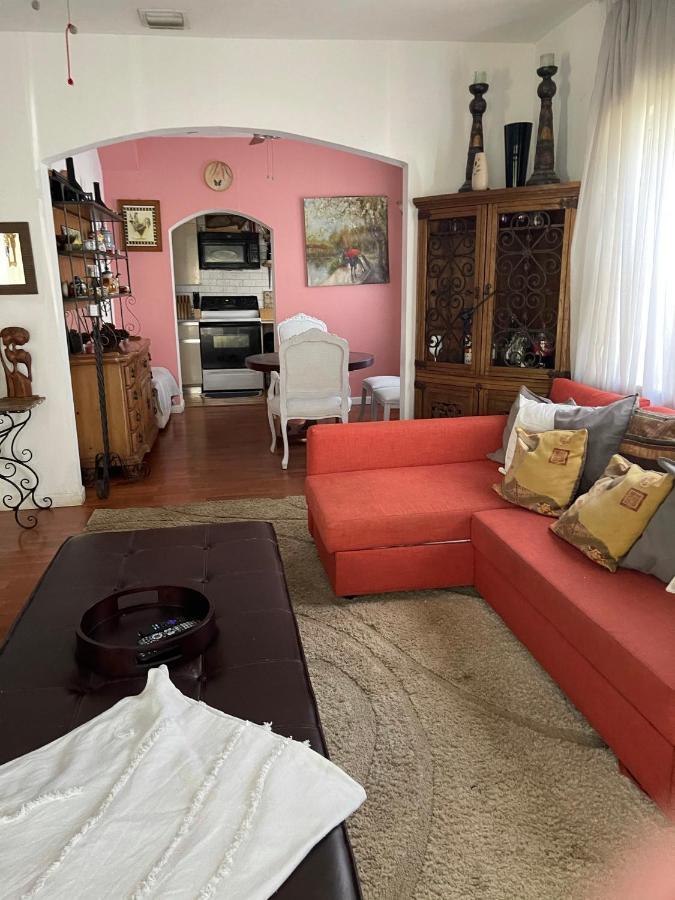 Ne Miami Cottage Екстериор снимка